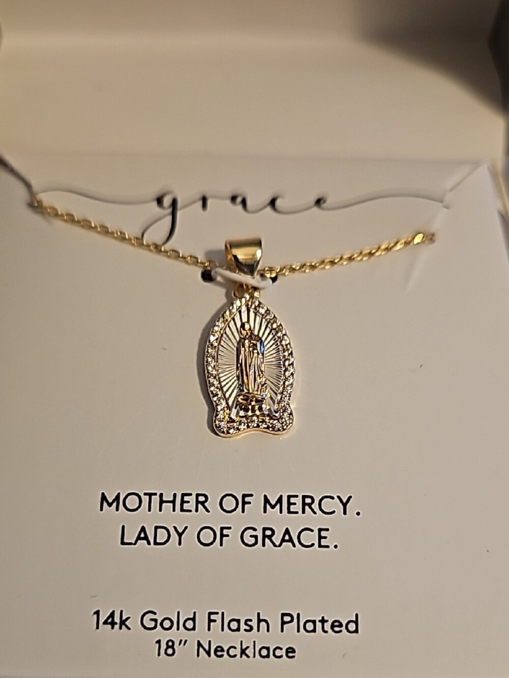 14K Gold Virgin Mary Pendant Necklace - Gold - Picture 3 of 7